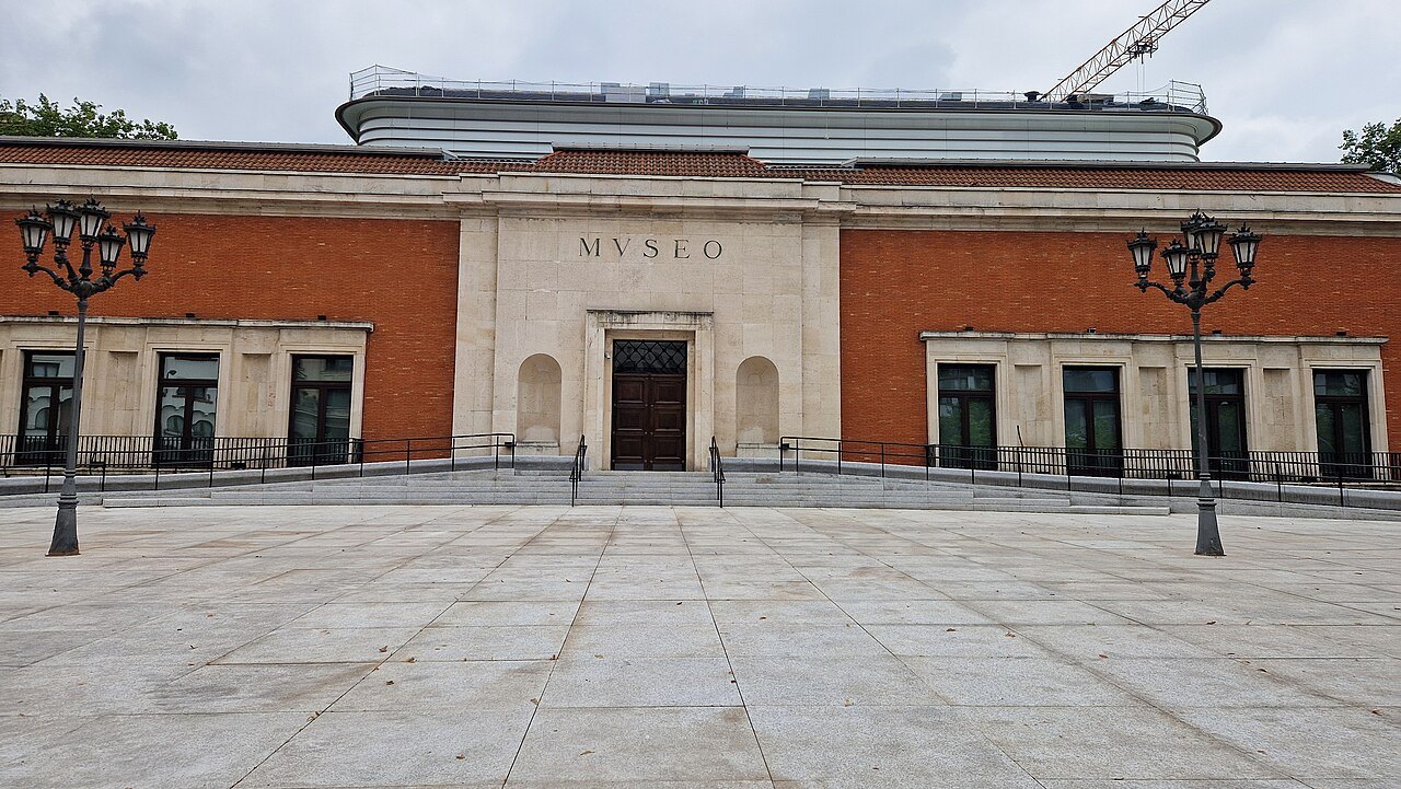 The Fine Arts Museum with the new extension rising above its roof, seen across the square