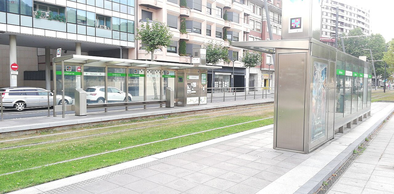 A tram stop on its grass track at Uribitarte